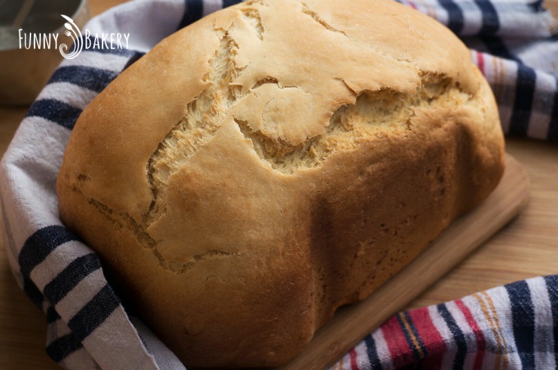 Хляб в хлебопекарна машина